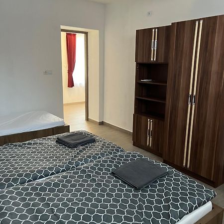 Apartament Helga Apartman Makó Zewnętrze zdjęcie