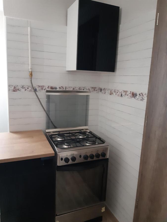 Apartament Helga Apartman Makó Zewnętrze zdjęcie