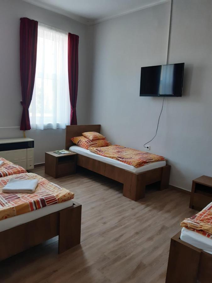 Apartament Helga Apartman Makó Zewnętrze zdjęcie