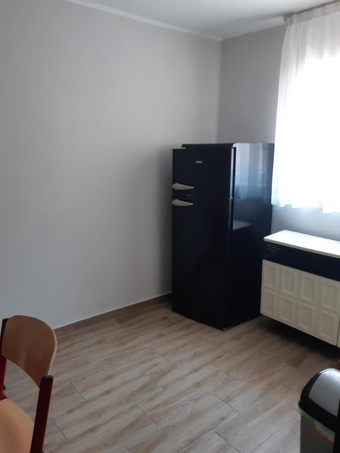 Apartament Helga Apartman Makó Zewnętrze zdjęcie