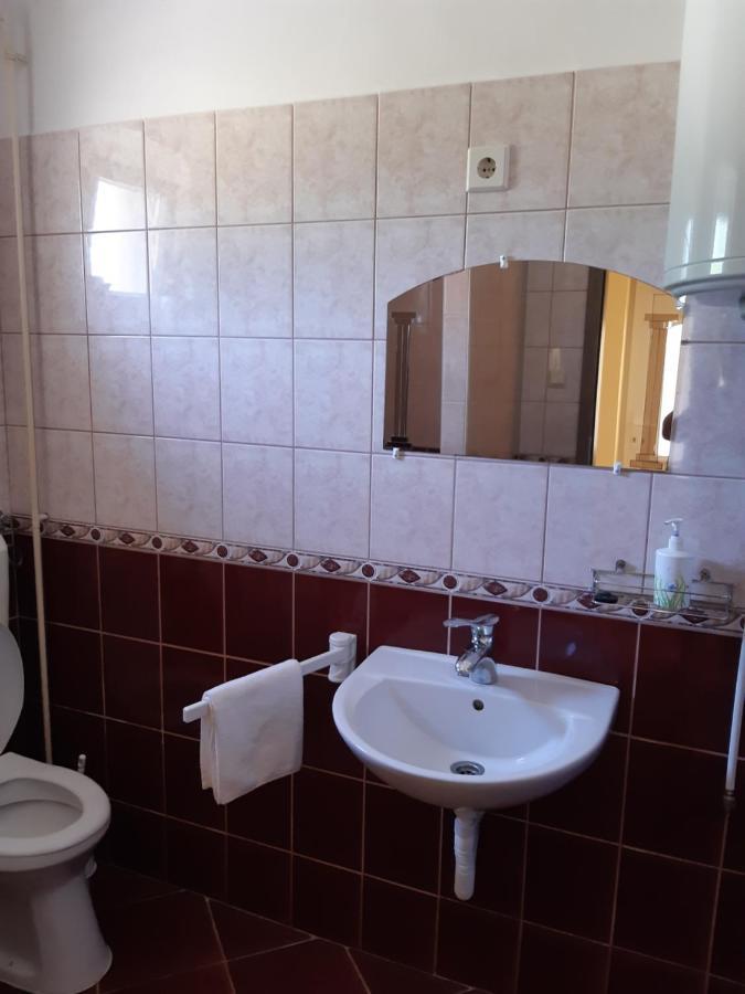 Apartament Helga Apartman Makó Zewnętrze zdjęcie