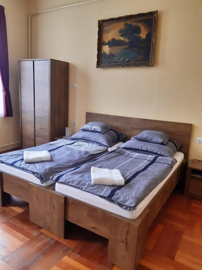 Apartament Helga Apartman Makó Zewnętrze zdjęcie