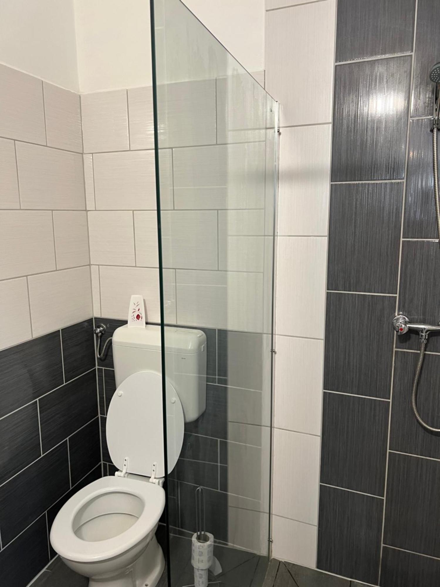 Apartament Helga Apartman Makó Zewnętrze zdjęcie